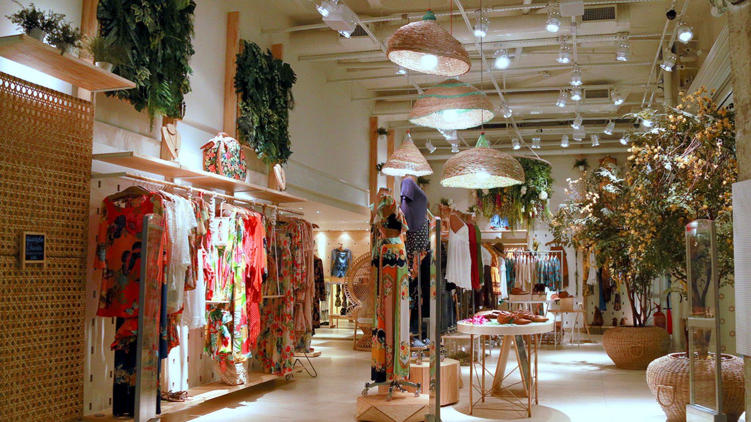 Projeto Aquitetura Comercial - Loja Farm Shopping Leblon